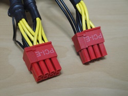 電源ユニットの8pin×2