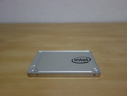 2.5インチ SATAのSSD